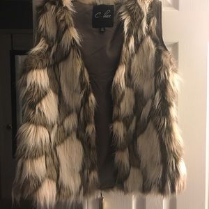 Faux fur vest from Fab’rik